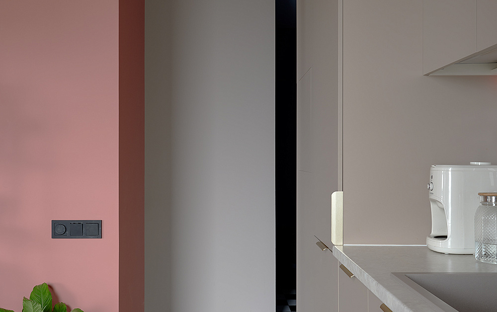 Шкафы и кухня Стоун Колор для однушки с круговой планировкой